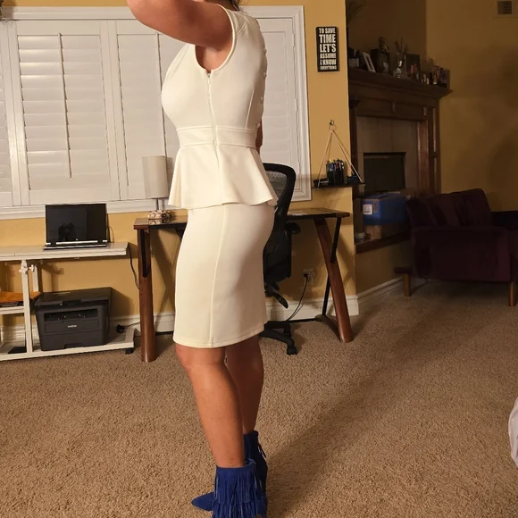 Womens size 6 sense white fitted Sleeveless dress - Picture 2 of 14